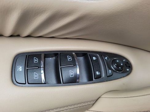 Used 2021 Nissan Armada Platinum w/ Captain's Chairs Package RWD image 11