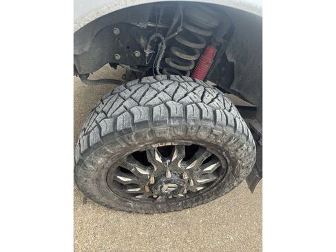 Used 2017 Ford F350 Platinum w/ Platinum Ultimate Package image 2