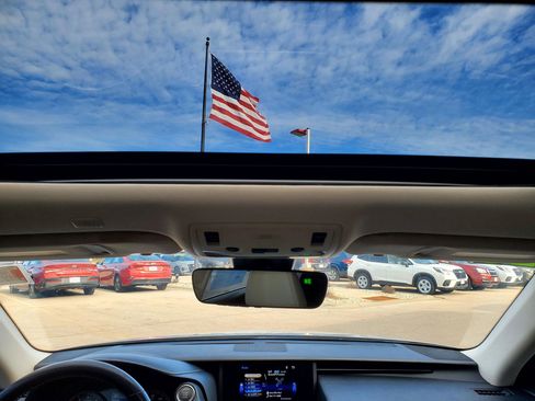 Used 2018 Lexus IS 300 w/ Accessory Package 2 image 10