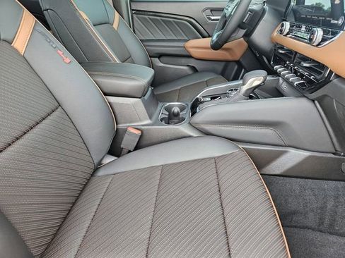 New 2025 GMC Canyon AT4 w/ Nightfall Edition image 11