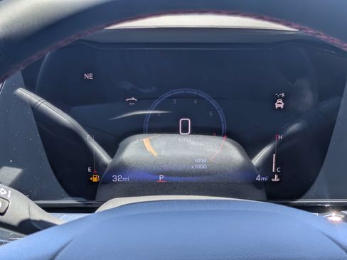 New 2026 Chevrolet Trax RS w/ Sunroof Package FWD image 20