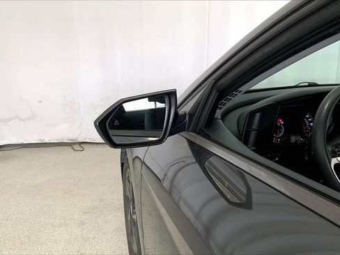 Used 2021 Hyundai Elantra SEL image 10