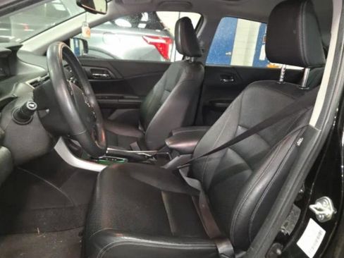 Used 2014 Honda Accord Touring image 9