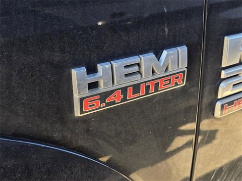 Used 2015 RAM 2500 Laramie w/ Convenience Group image 8