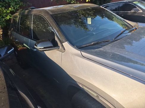 Used 2025 GMC Acadia AT4 w/ Super Cruise Package AWD/4WD image 18