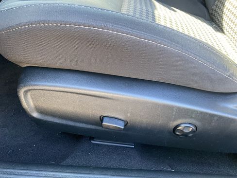 Used 2019 Dodge Challenger R/T image 25