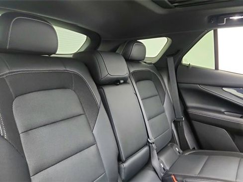 Used 2024 Chevrolet Blazer EV LT image 26