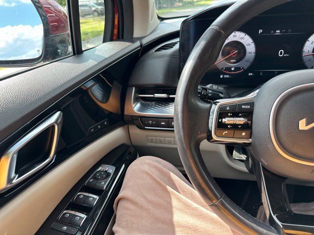 Certified 2024 Kia Carnival SX Prestige FWD image 39