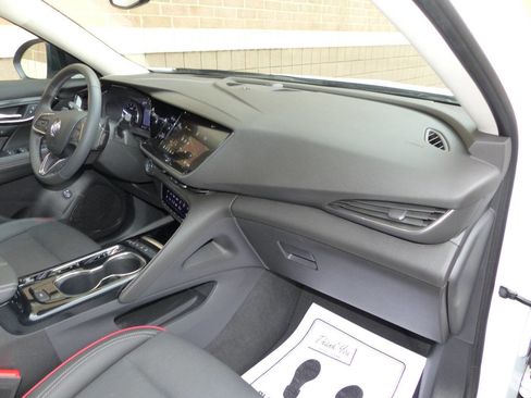 Used 2023 Buick Envision Essence w/ Sport Touring Package AWD/4WD image 40