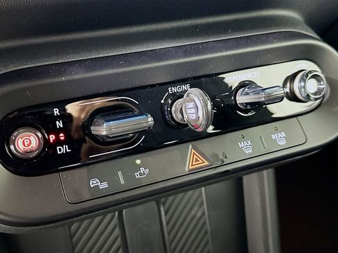 Certified 2025 MINI Cooper S image 15