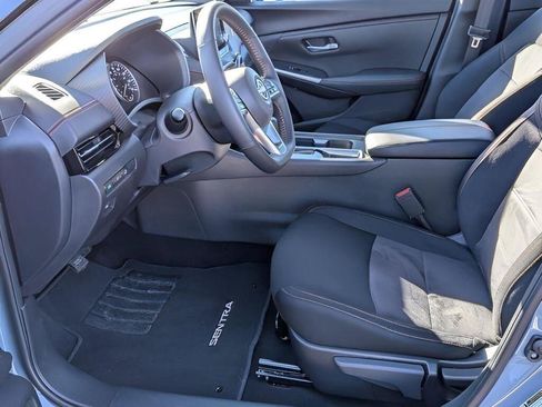 Certified 2025 Nissan Sentra SR FWD image 19