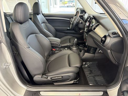 Certified 2024 MINI Cooper S FWD image 30