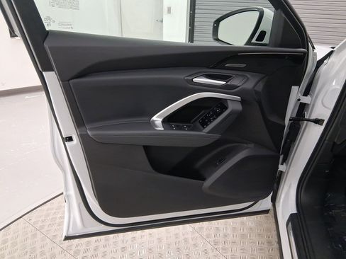 Used 2025 Audi Q5 Premium Plus w/ Premium Plus image 19