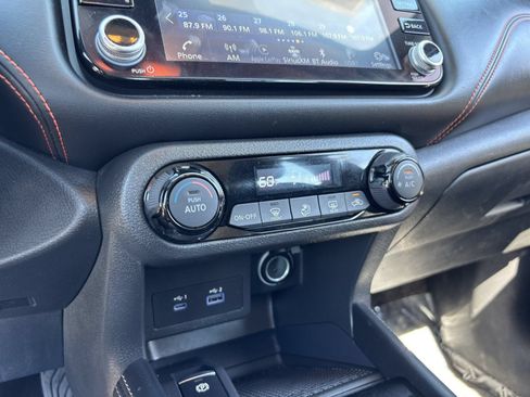 Used 2022 Nissan Kicks SR FWD image 25