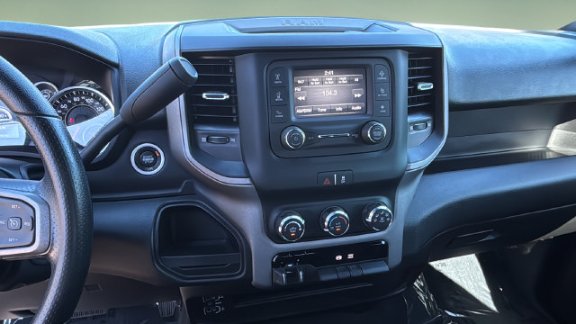 Used 2024 RAM 2500 Tradesman w/ Chrome Appearance Group AWD/4WD image 25