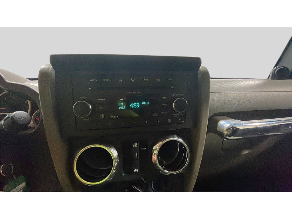 Used 2009 Jeep Wrangler Unlimited Sahara AWD/4WD image 10