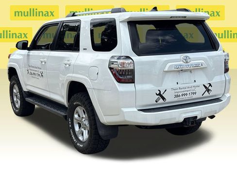 Used 2021 Toyota 4Runner SR5 AWD/4WD image 9