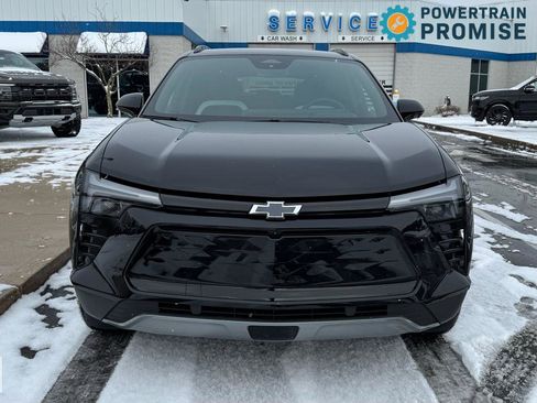 Used 2025 Chevrolet Blazer EV LT image 2