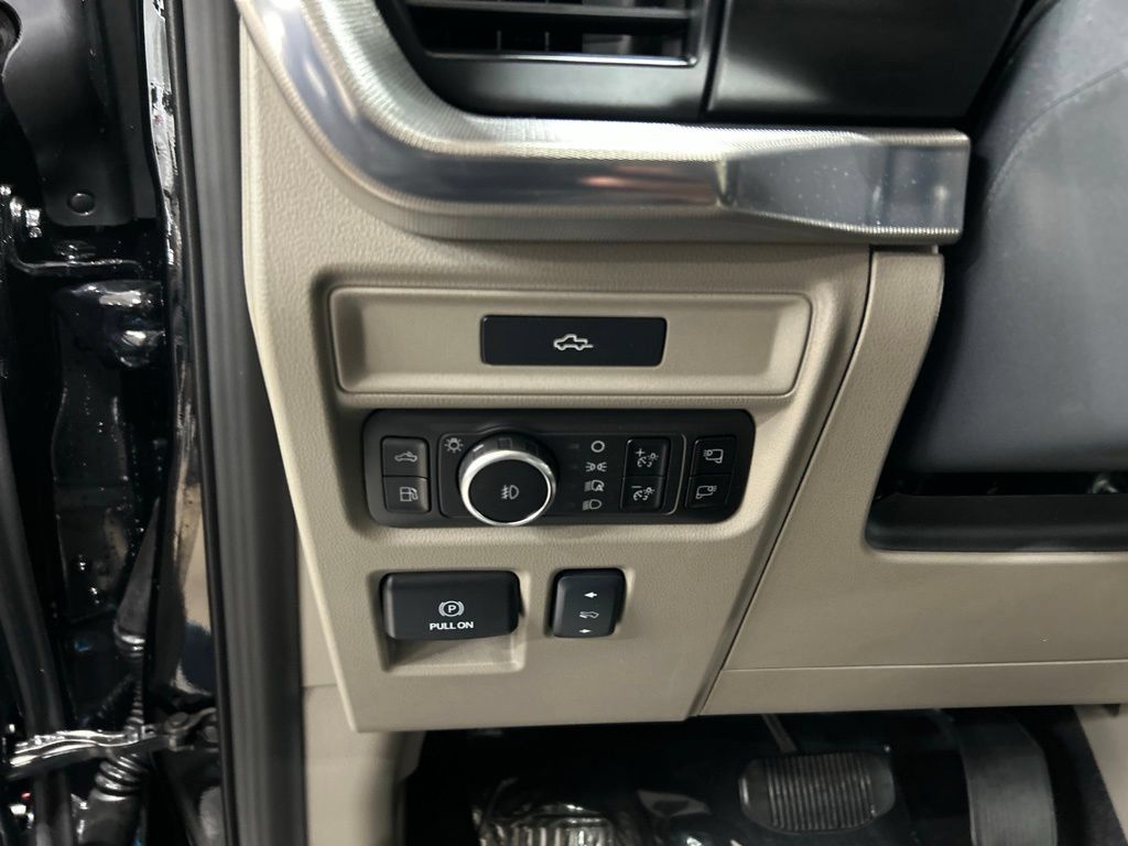 New 2026 Ford F150 Platinum w/ Equipment Group 703A Plus AWD/4WD image 13