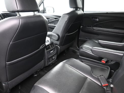 Used 2019 Honda Pilot Elite image 21