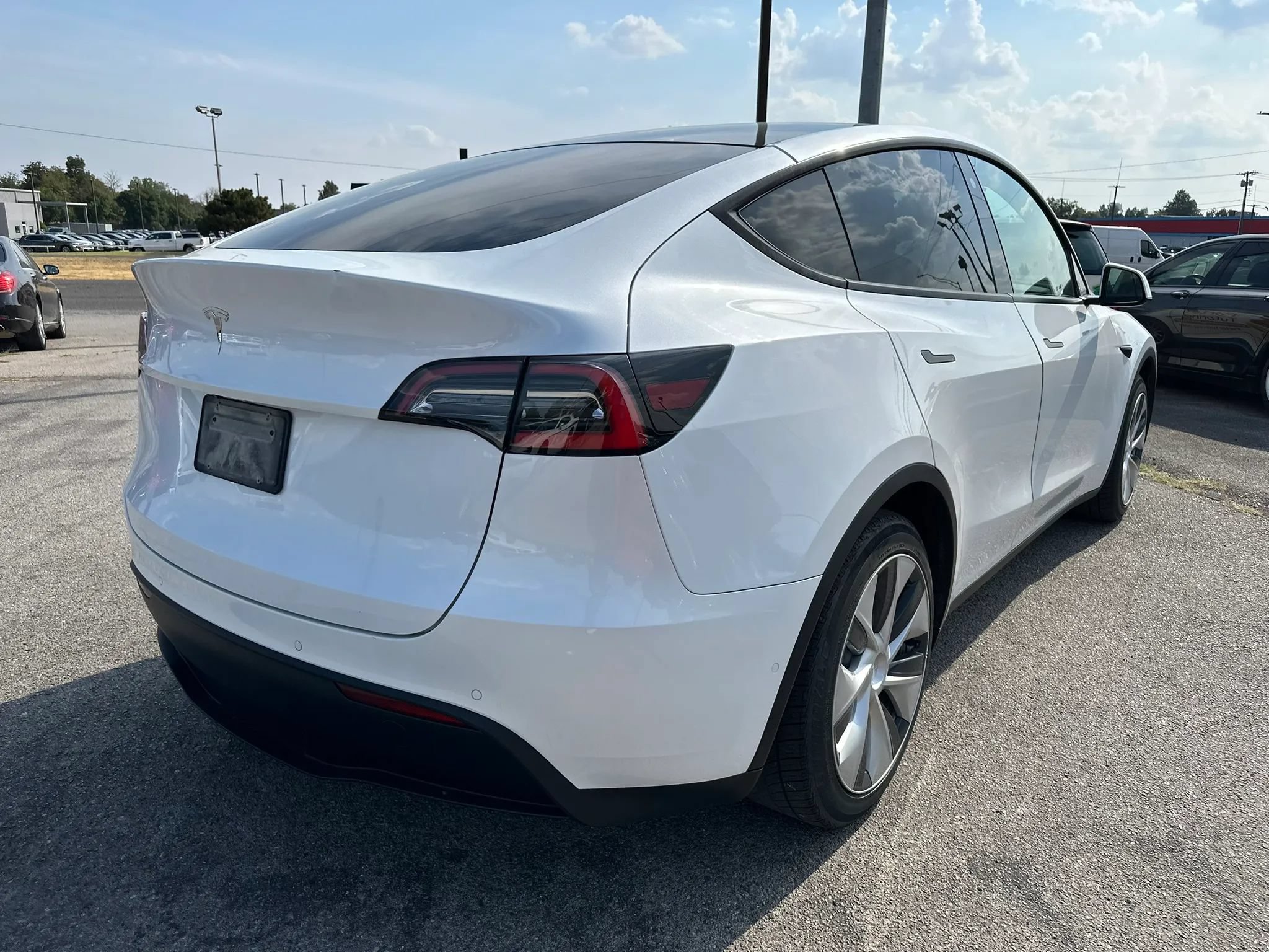 Used 2021 Tesla Model Y 2WD image 30