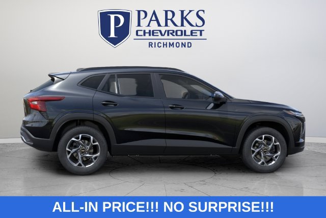 New 2026 Chevrolet Trax LT w/ LT Convenience Package FWD image 8