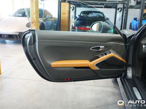 Used 2014 Porsche Cayman RWD image 11