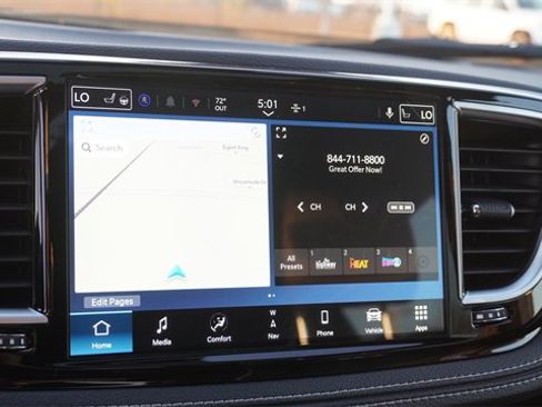 New 2026 Chrysler Pacifica Limited image 24