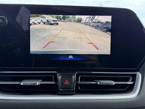 Used 2024 Chevrolet TrailBlazer LT w/ Driver Confidence Package AWD/4WD image 22