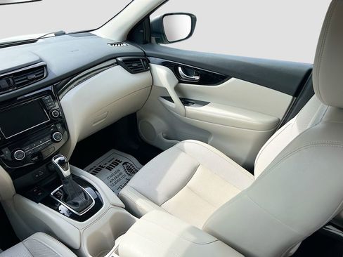 Used 2022 Nissan Rogue Sport SL image 20