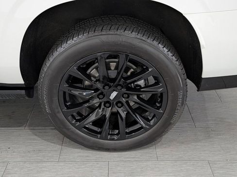 Certified 2024 Cadillac Escalade ESV Sport Platinum w/ LPO, ONYX Package image 41