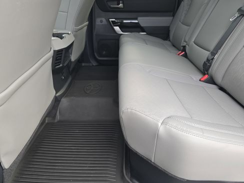 Used 2024 Toyota Tundra Limited image 10