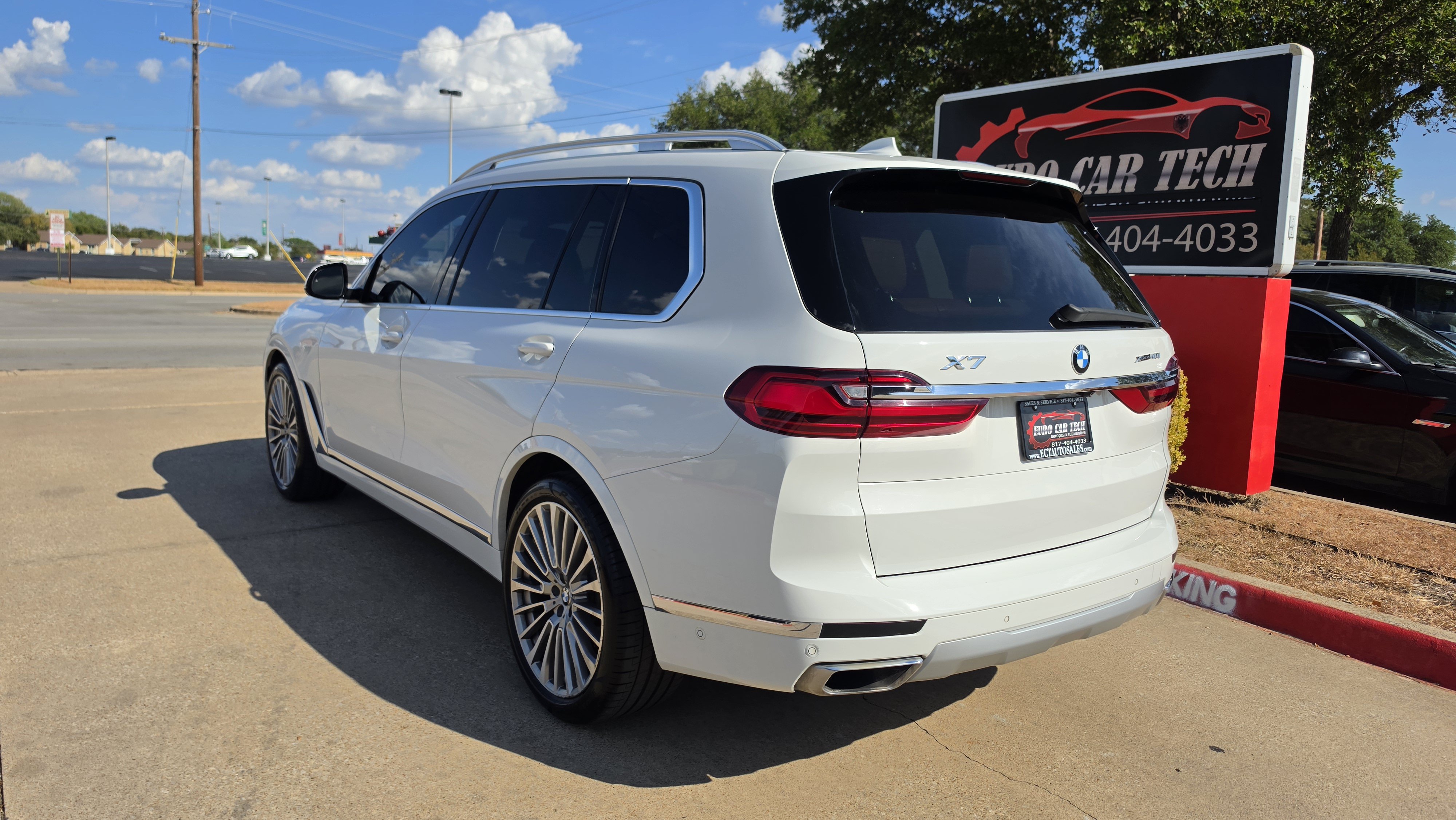 Used 2019 BMW X7 xDrive40i w/ Premium Package AWD/4WD image 3
