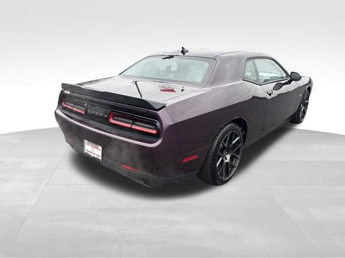 Used 2022 Dodge Challenger R/T w/ Plus Package image 5