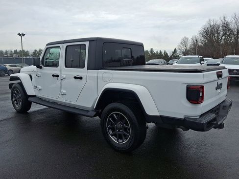 Used 2020 Jeep Gladiator Overland image 4