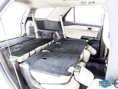 Used 2020 Ford Explorer Platinum w/ Premium Technology Package image 36