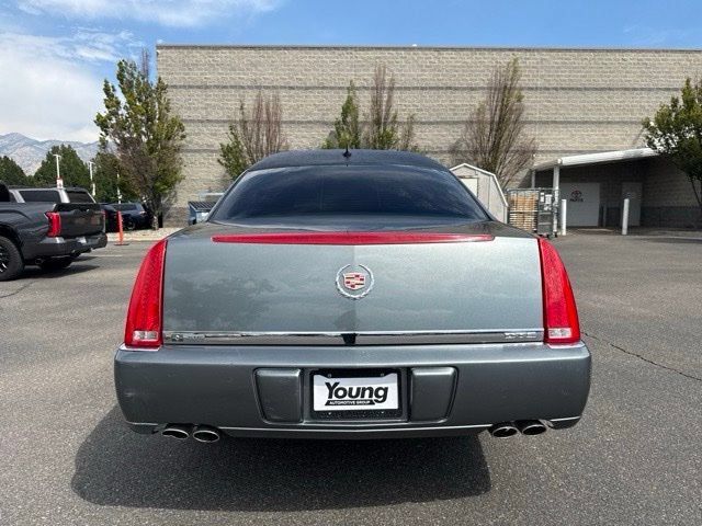 Used 2006 Cadillac DTS FWD image 4