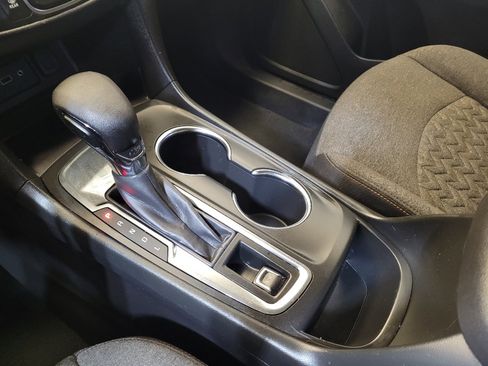 Used 2022 Chevrolet Equinox LT FWD image 26