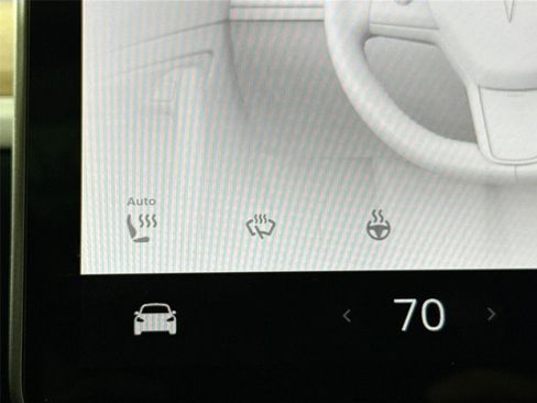 Used 2024 Tesla Model Y Performance AWD/4WD image 8