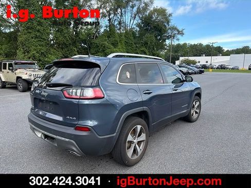 Used 2020 Jeep Cherokee Limited w/ Trailer Tow Group AWD/4WD image 3