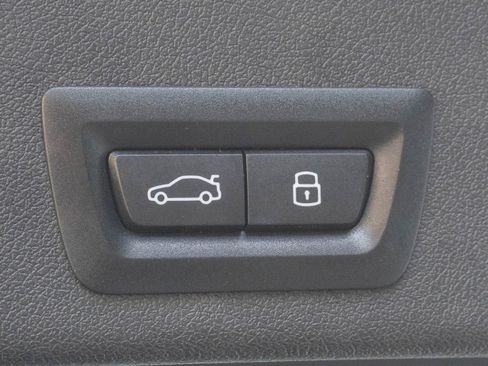 Used 2026 BMW X6 M Competition w/ Executive Package image 41