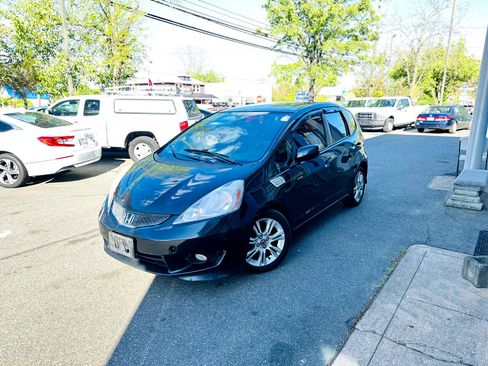 Used 2009 Honda Fit Sport image 2