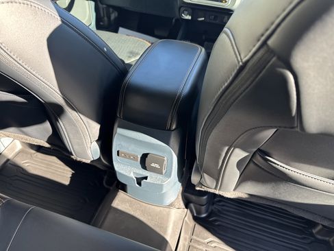 Certified 2025 Ford Maverick Tremor image 12