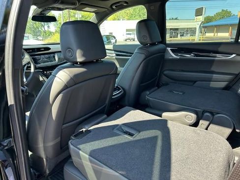 New 2025 Cadillac XT6 Premium Luxury image 12