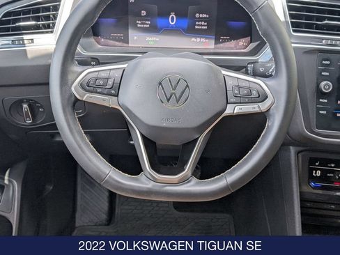 Used 2022 Volkswagen Tiguan SE w/ Panoramic Sunroof Package AWD/4WD image 20