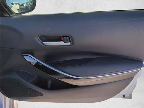 Used 2022 Toyota Corolla XSE image 25