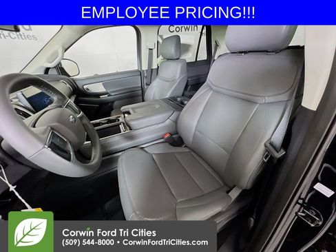 New 2026 Ford Expedition Active AWD/4WD image 25
