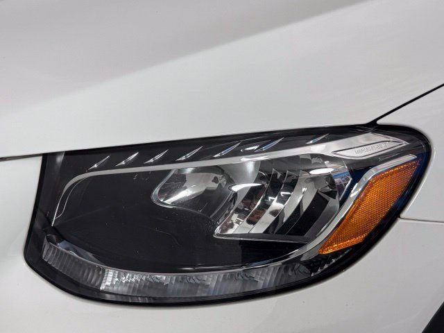 Used 2019 Mercedes-Benz GLC 300 image 14