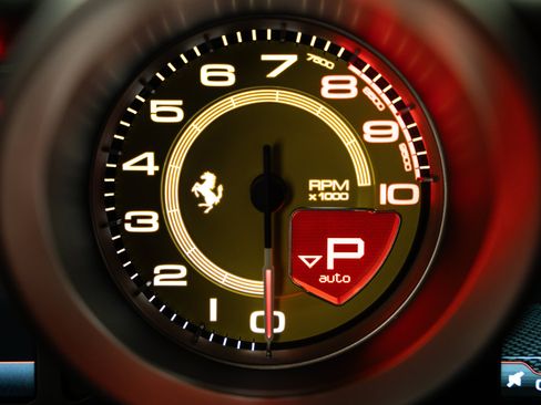 Used 2021 Ferrari F8 Tributo RWD image 35