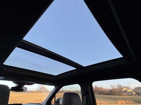 Used 2023 Chevrolet Blazer RS w/ Enhanced Convenience Package image 30